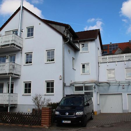 Ferienwohnung Mit 4 Schlafzimmer Fuer 2 Bis 9 Gaeste----Apartment With 4 Bedrooms For 2 To 9 Guests Núremberg Exterior foto